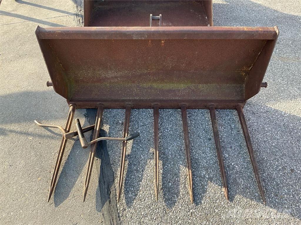 Hauer MH 120 Front loader accessories