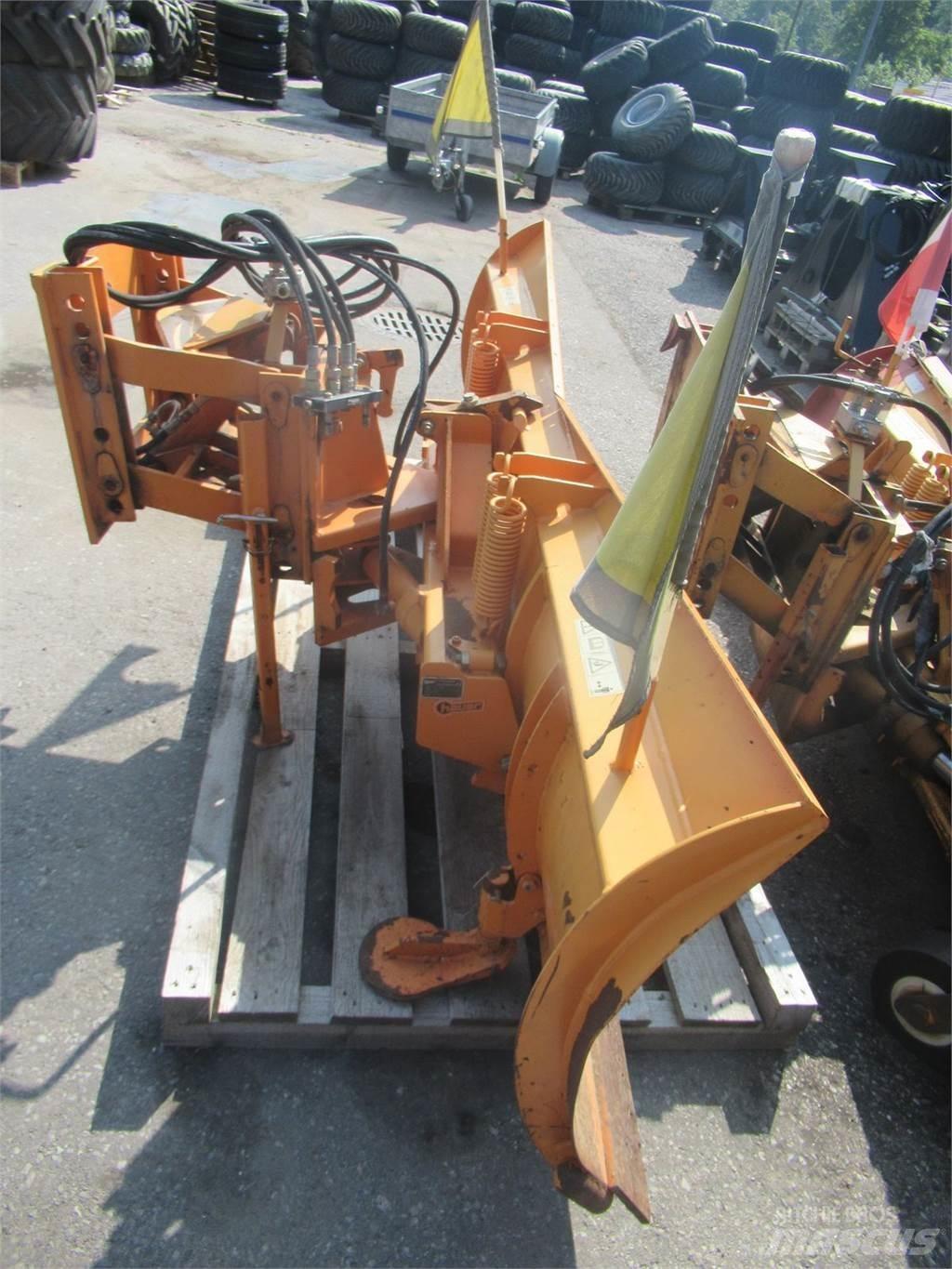 Hauer SK 2800 Snow blades and plows
