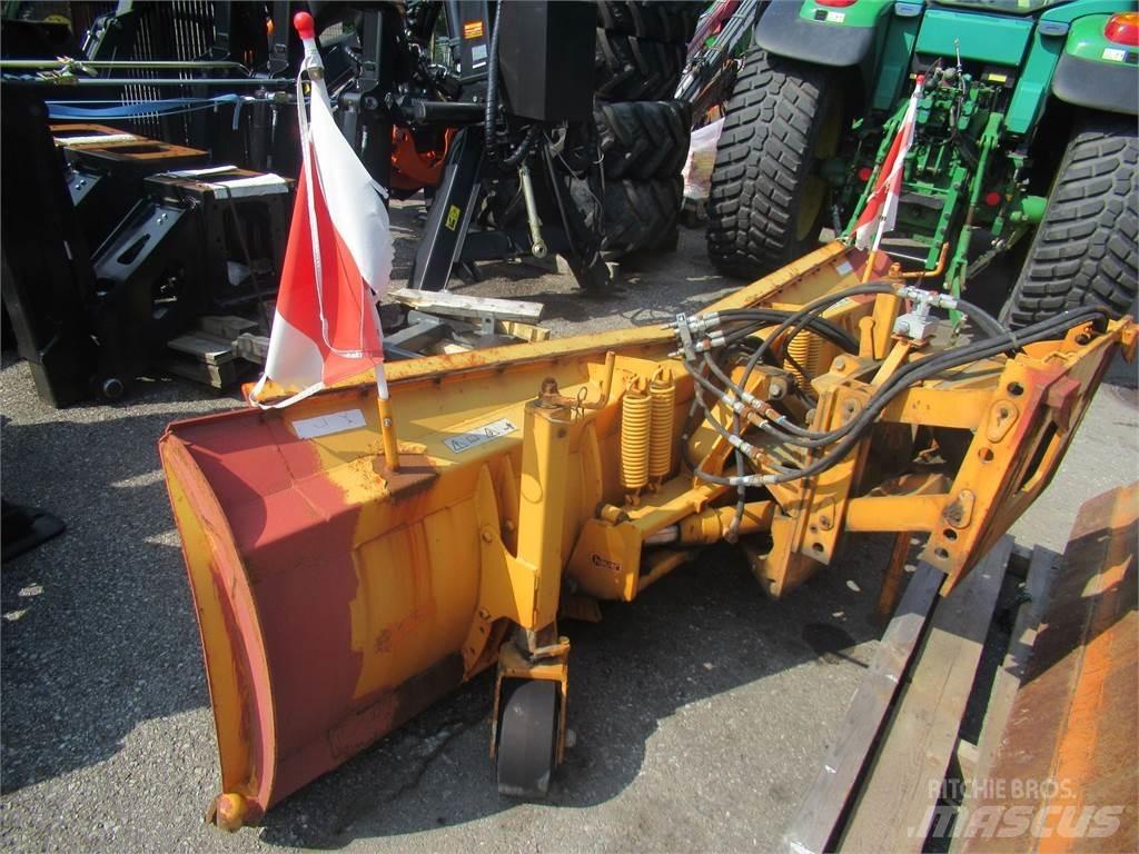 Hauer SK 2800 Snow blades and plows