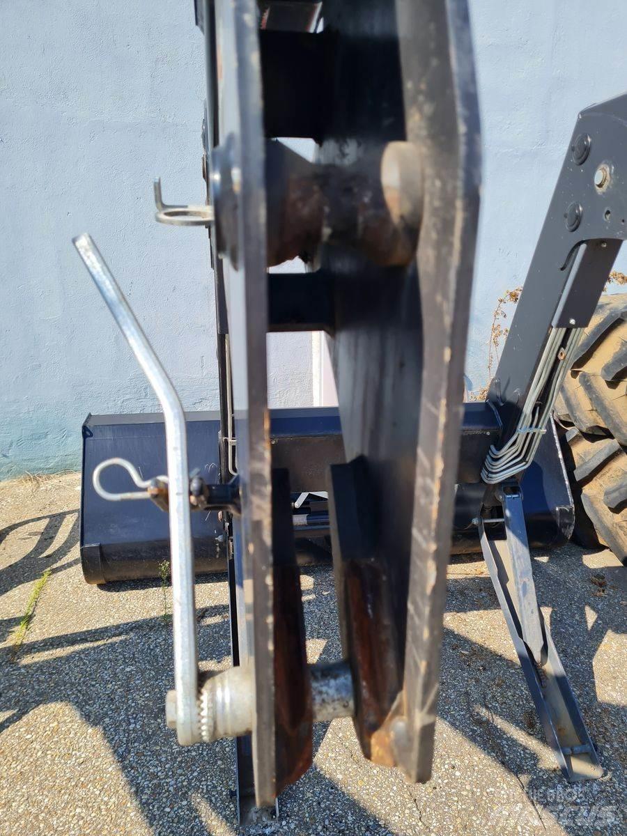Hauer XB 110 Front loader accessories
