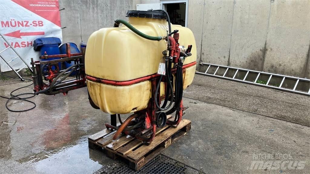 Holder AS 6 Trailed sprayers