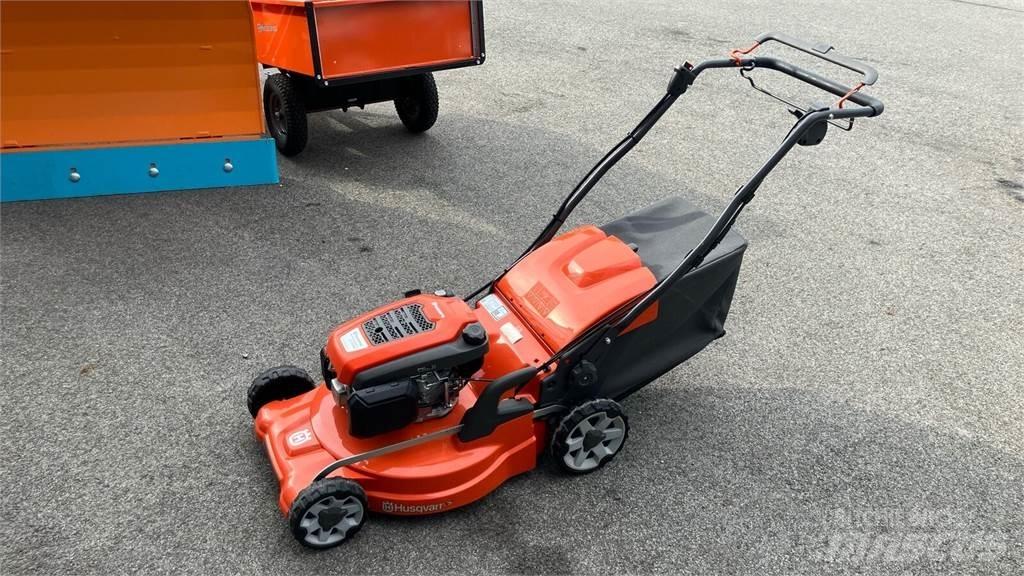 Husqvarna LC 353VE Riding mowers