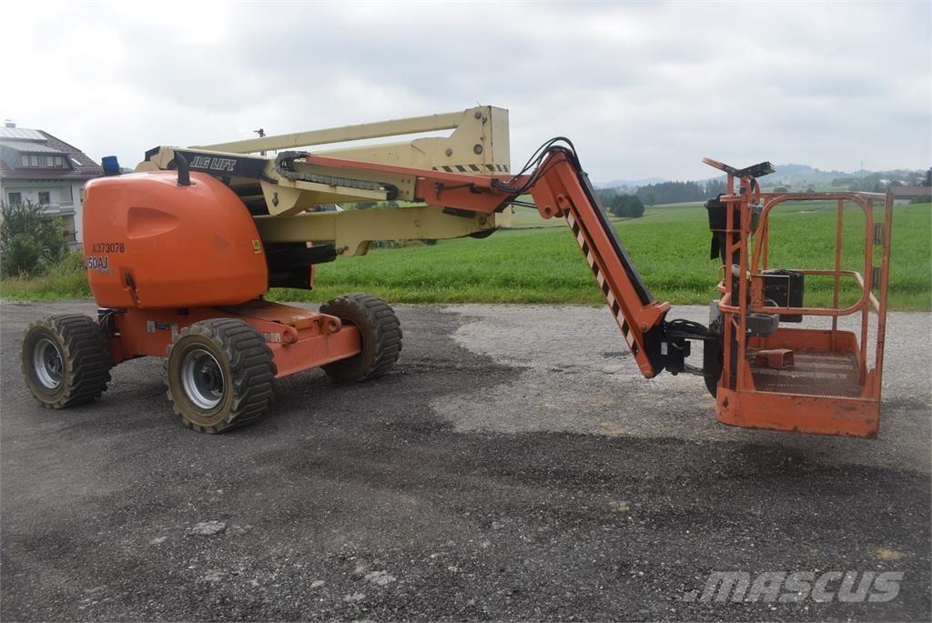 JLG 450AJ Articulated boom lifts