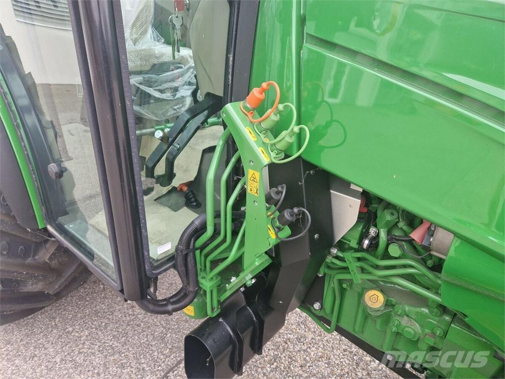 John Deere 5075 GF Tractors
