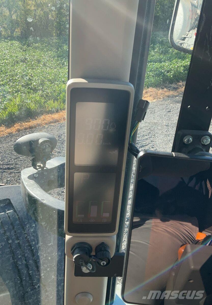 John Deere 7280R Tractors