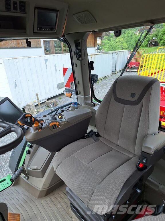 John Deere 7R 330 Tractors