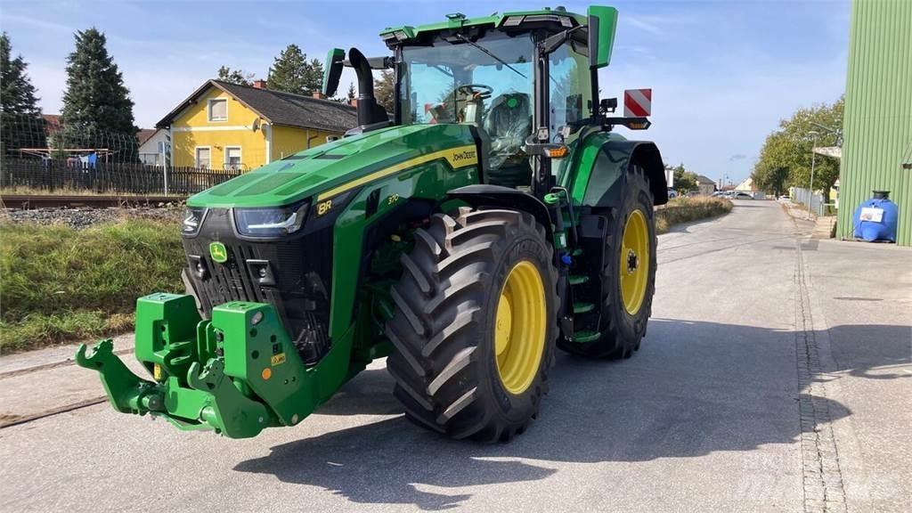 John Deere 8R370 Tractors