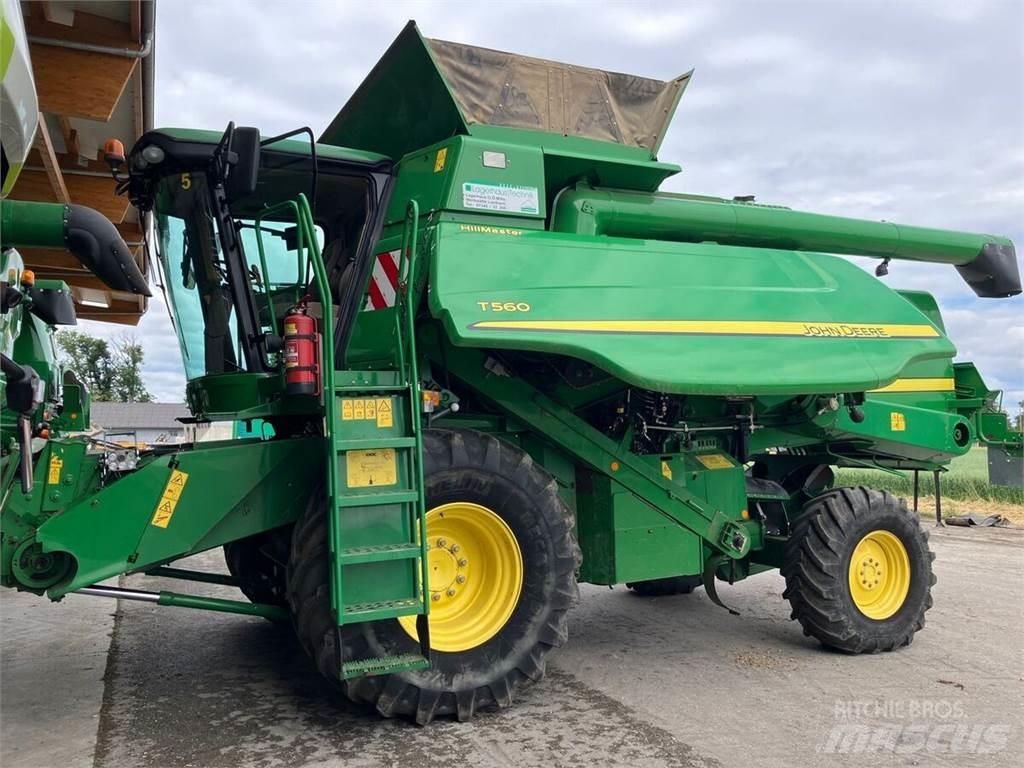 John Deere T560HM Combine harvesters