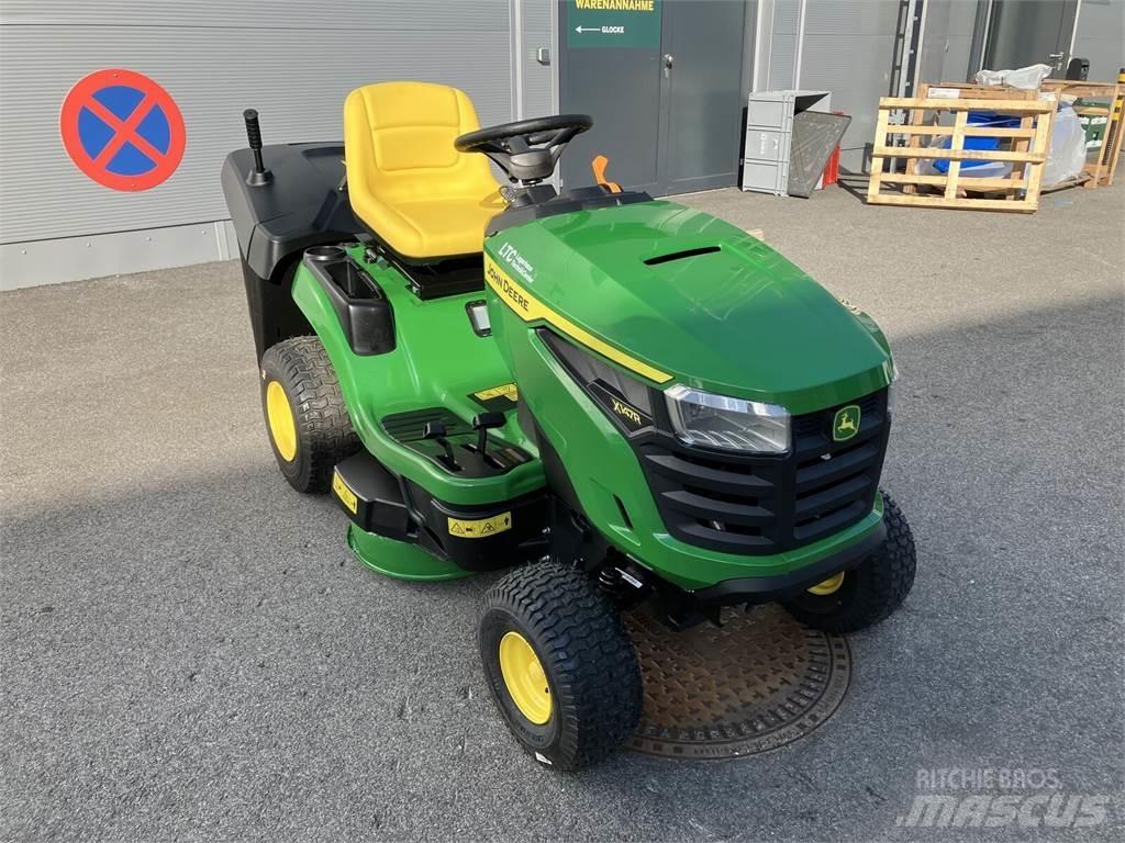 John Deere X 147R Other groundscare machines