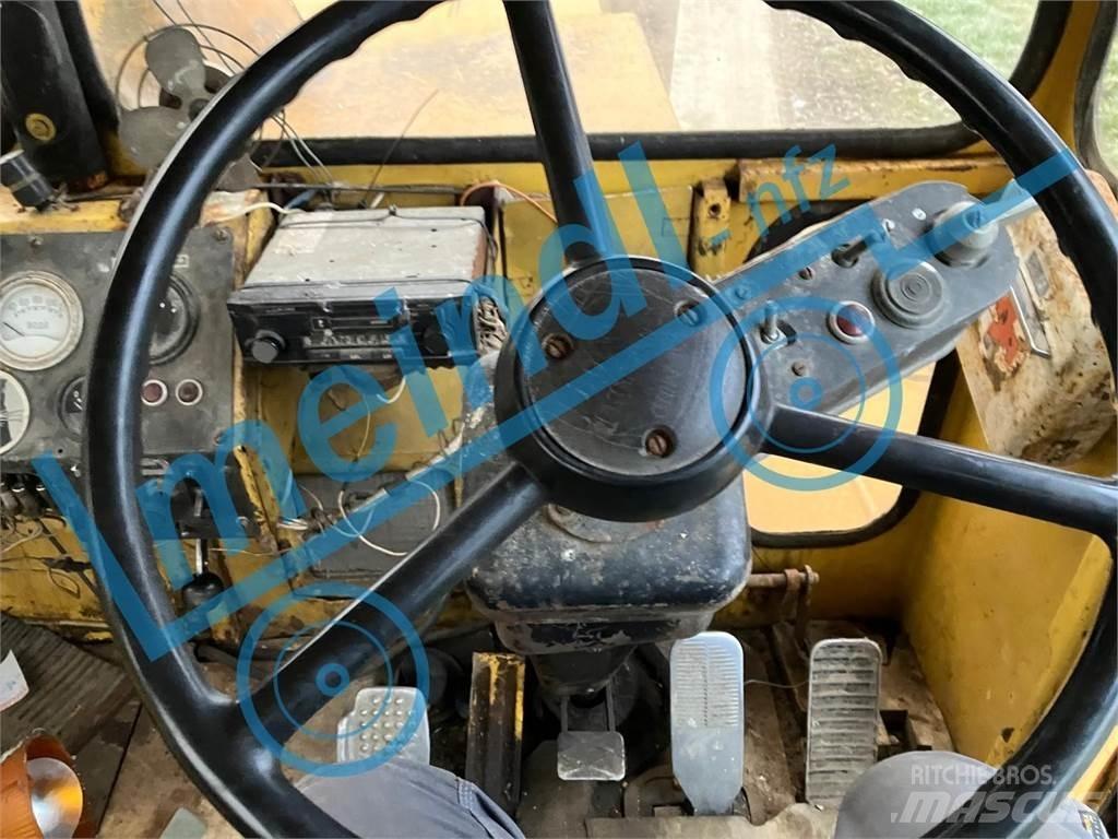Kirovets K701 Tractors