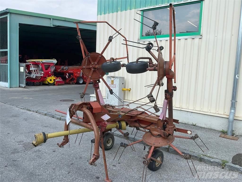 Kuhn GF 5001 Rakes and tedders