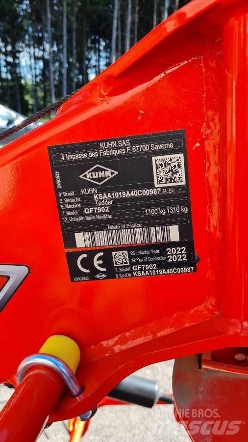 Kuhn GF8703 Rakes and tedders