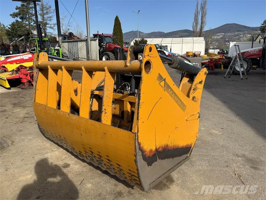 Mammut SC 220 H Farm machinery