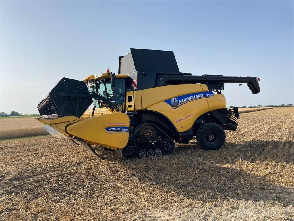 New Holland CR9080 Combine harvesters