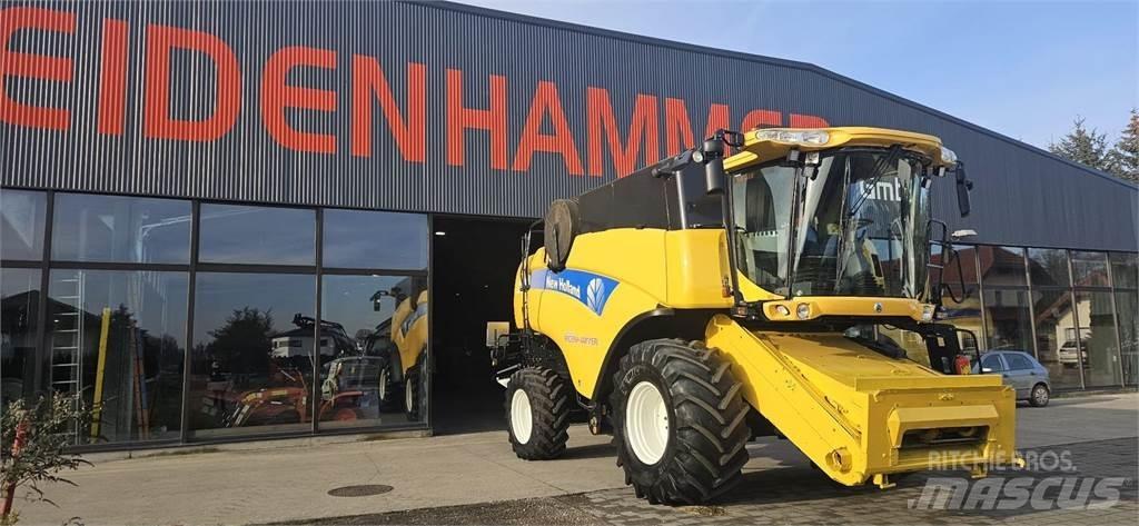 New Holland CX8040 Combine harvesters