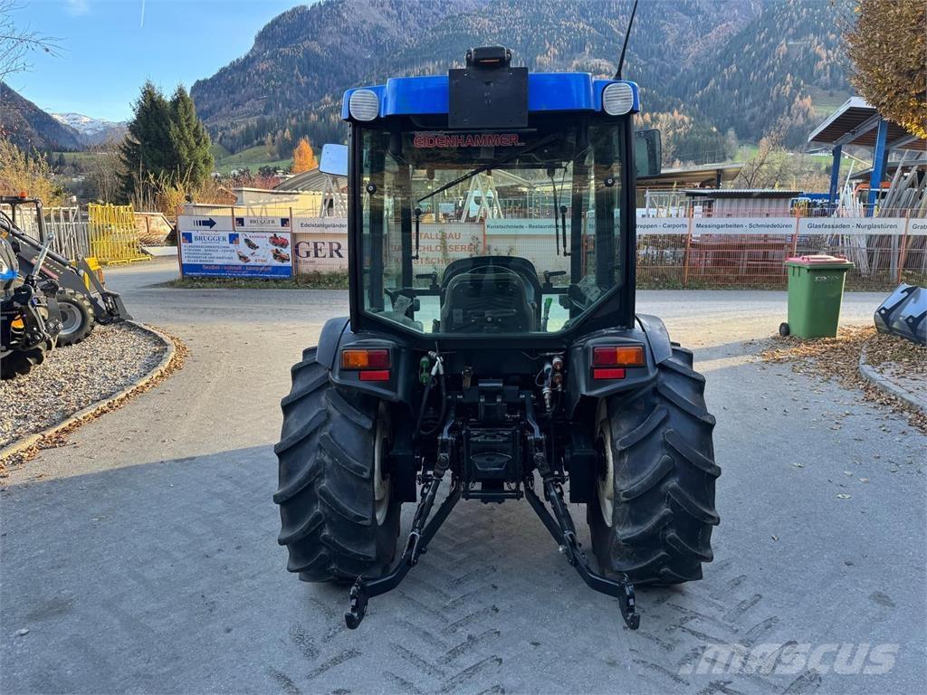 New Holland T3040 Tractors