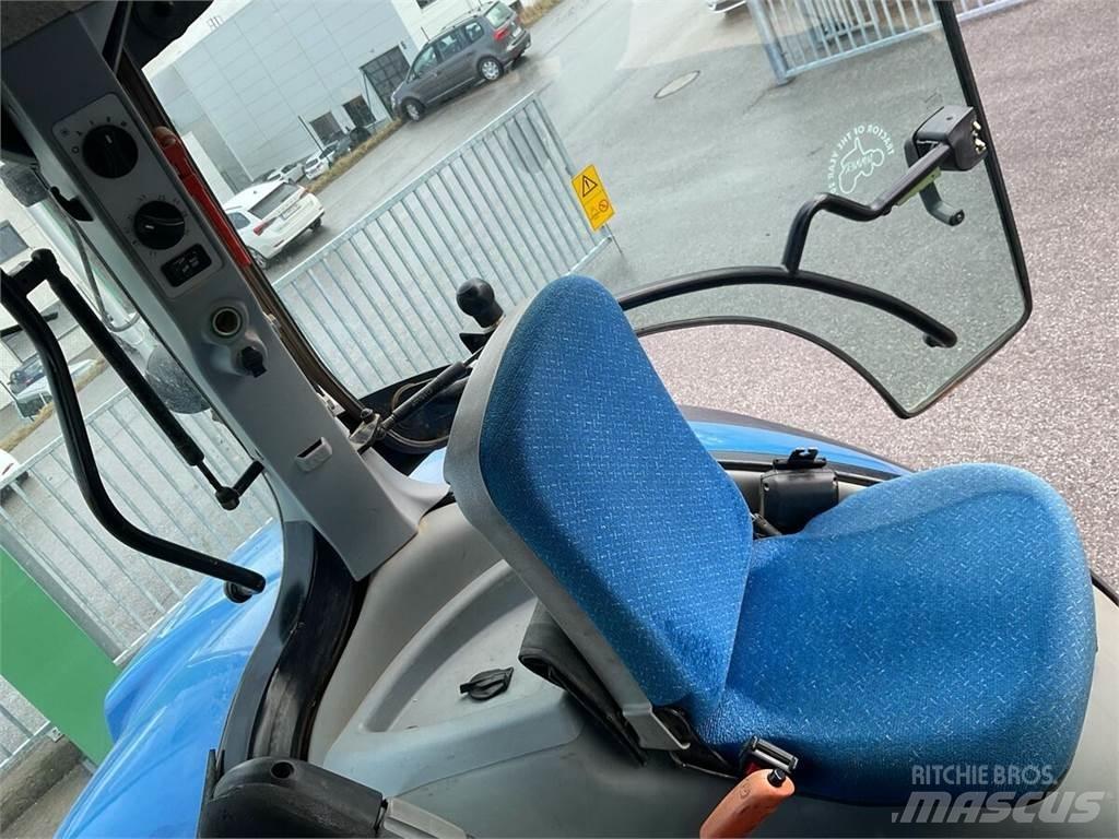 New Holland T7050 Tractors