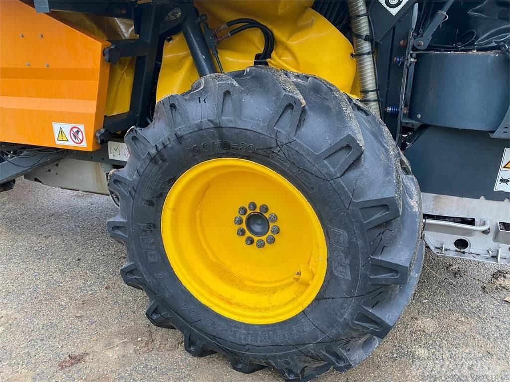 Pellenc 8090 Grape harvesting machines