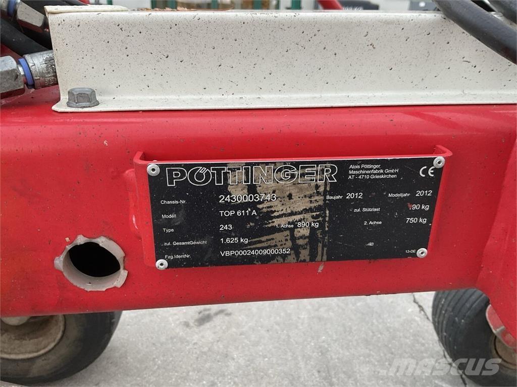 Pöttinger Top 611 Swathers