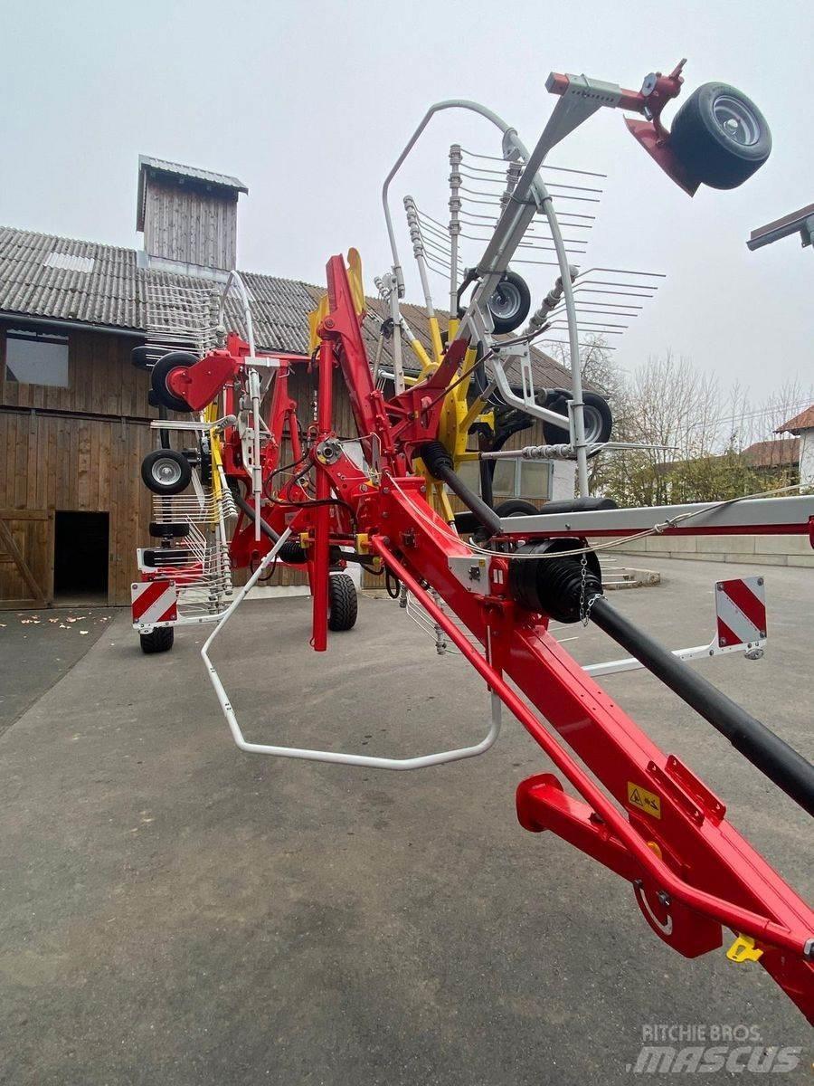 Pöttinger TOP 722 Swathers