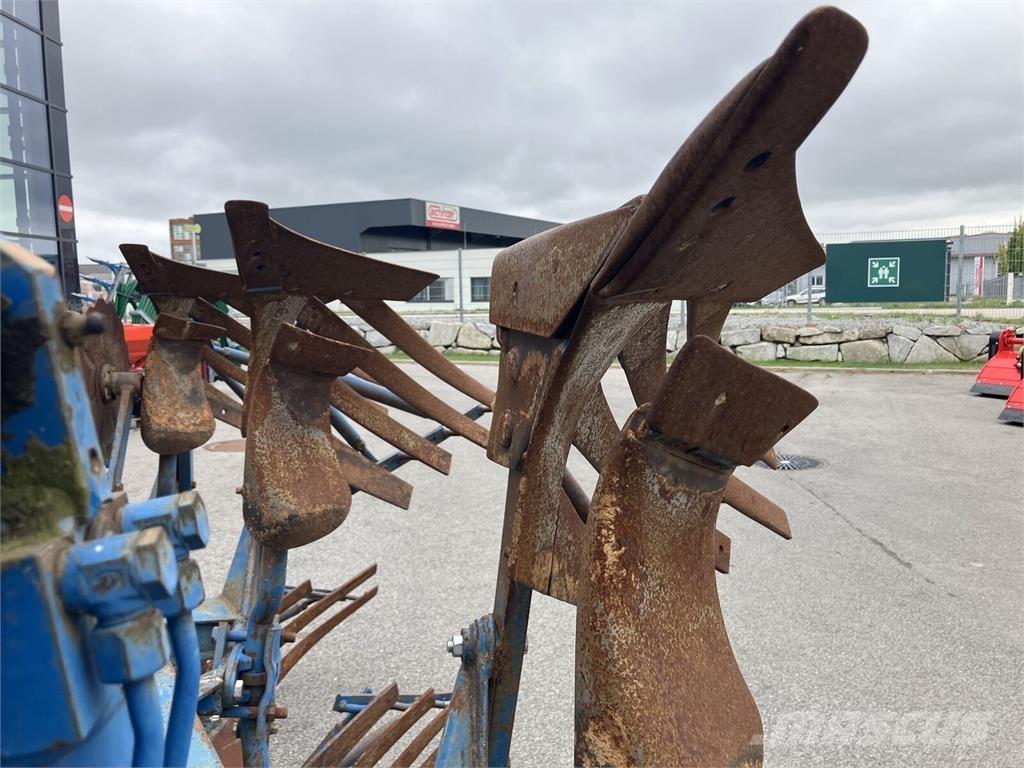 Rabe STAR 120 MXD Ploughs