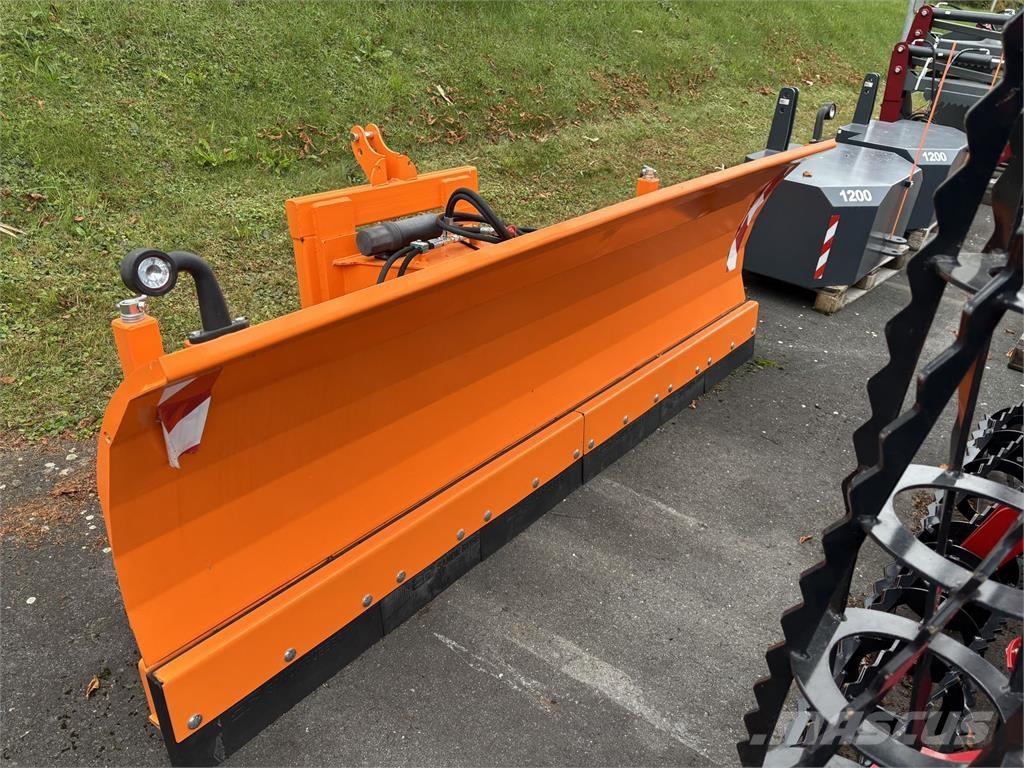  Schneeschild 2,8m Snow blades and plows