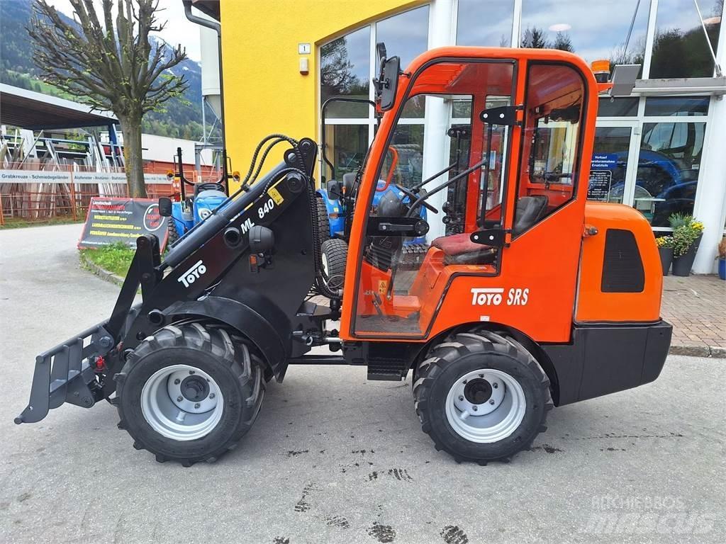 Toyo 840 Front loaders and diggers