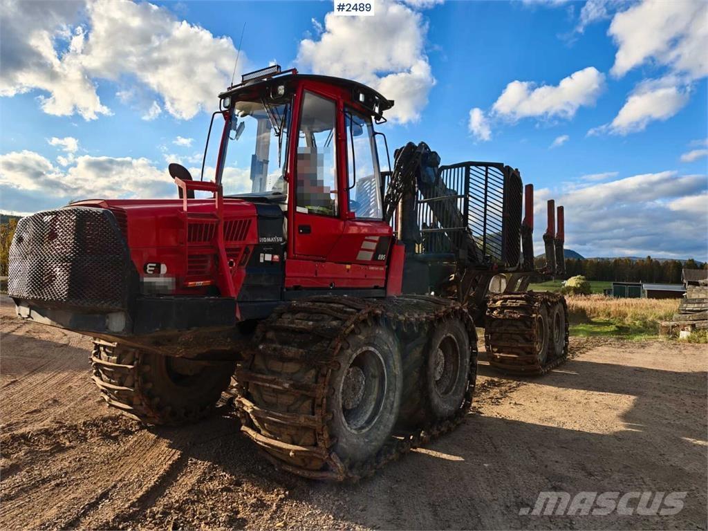 Komatsu 895 Forwarders