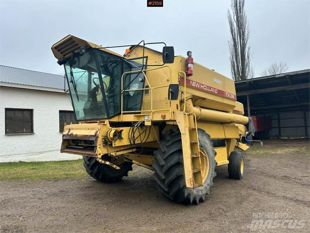 New Holland TX36 Combine harvesters