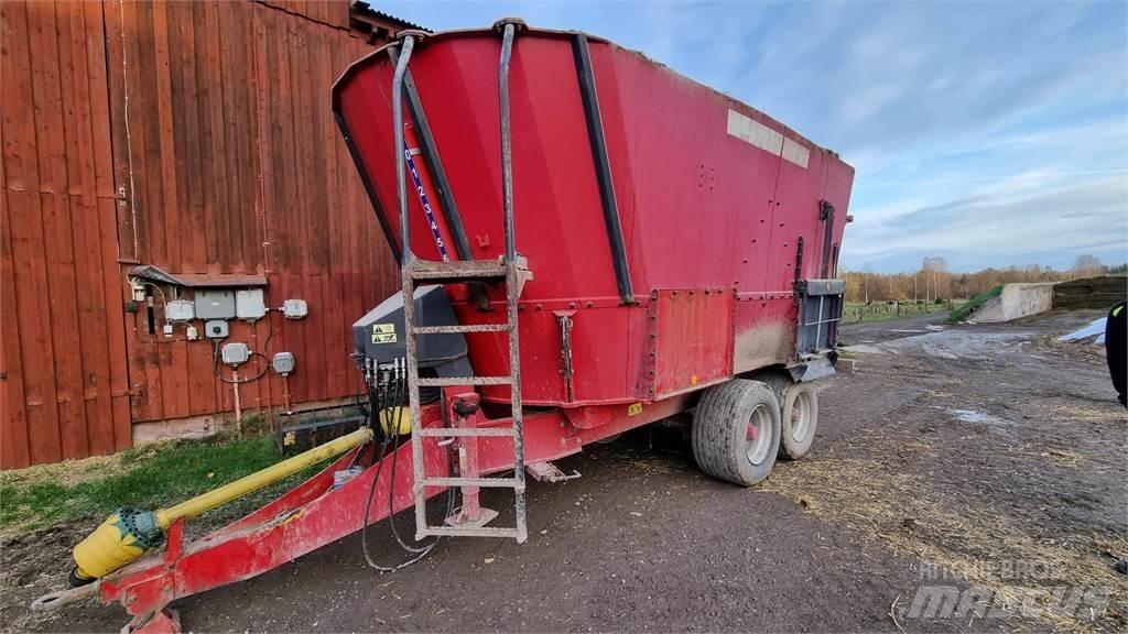 JF VM 22-2 Forage wagons