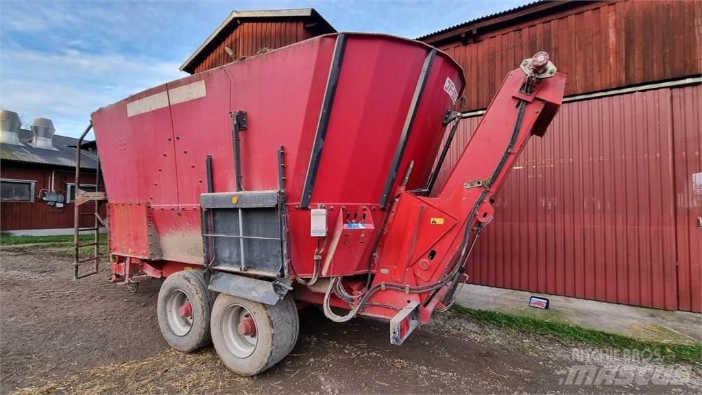 JF VM 22-2 Forage wagons