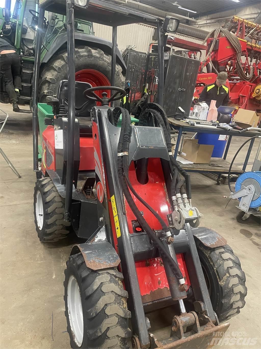 Norcar 755XC Front loader accessories