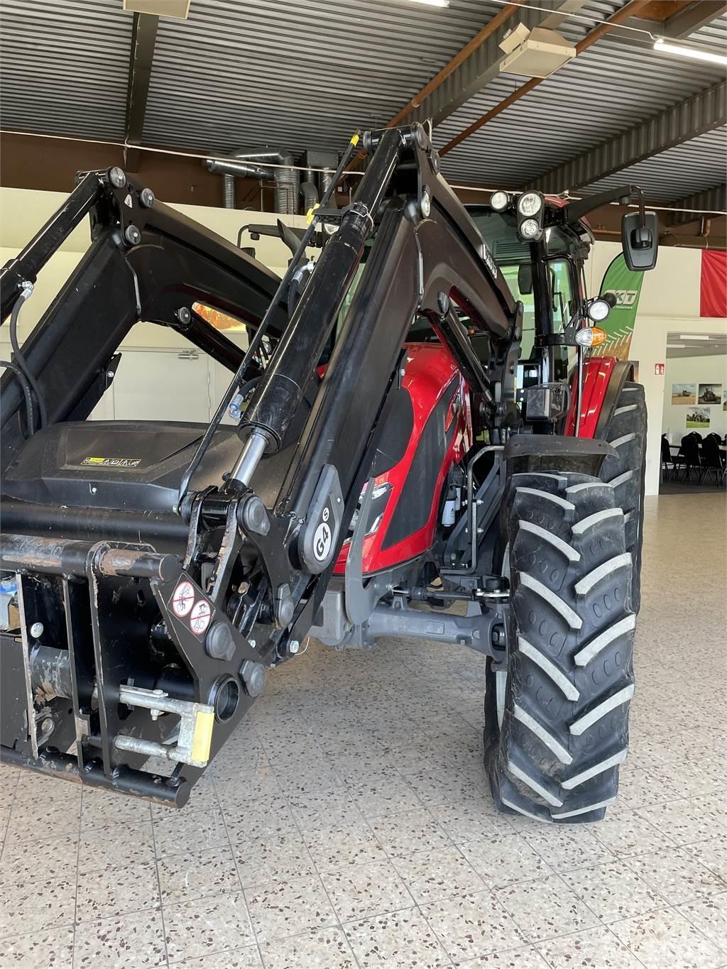 Valtra 135LH Tractors