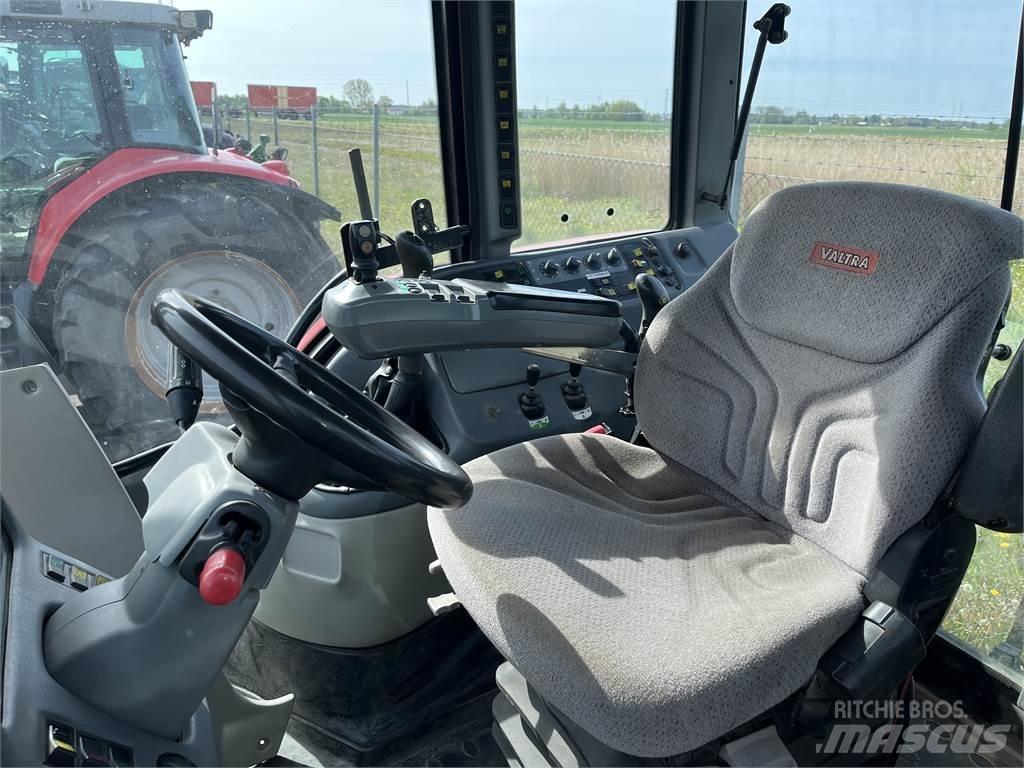 Valtra 190 Tractors