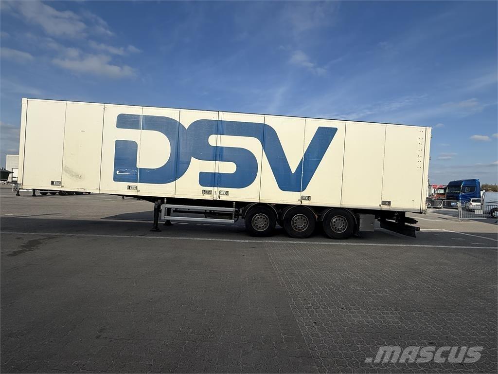 Ekeri 33 pl. Box semi-trailers