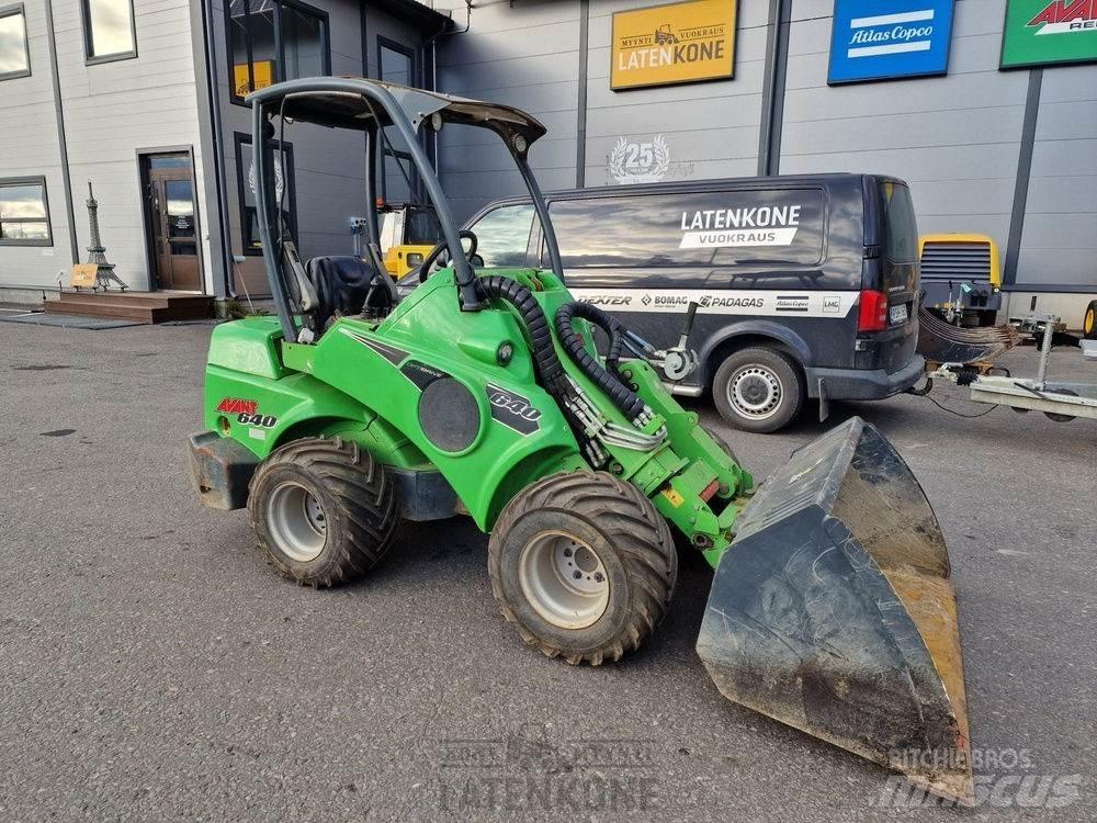 Avant 640 Mini loaders