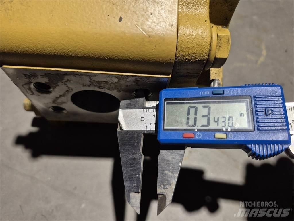 CAT 271-3002 Waterpumps