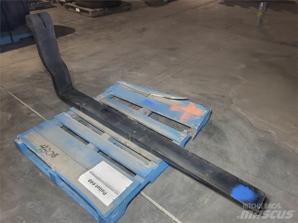 CAT 317-5424 Masts and booms