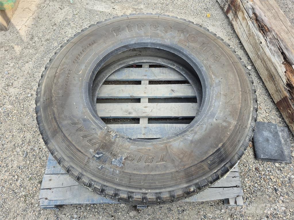 Firestone  Tyres, wheels and rims
