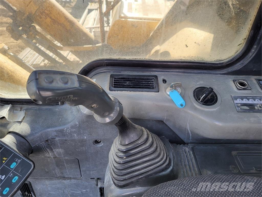 Komatsu PC600LC-6 Wheeled excavators
