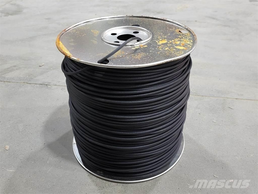  LAYFIELD Welding Equipment
