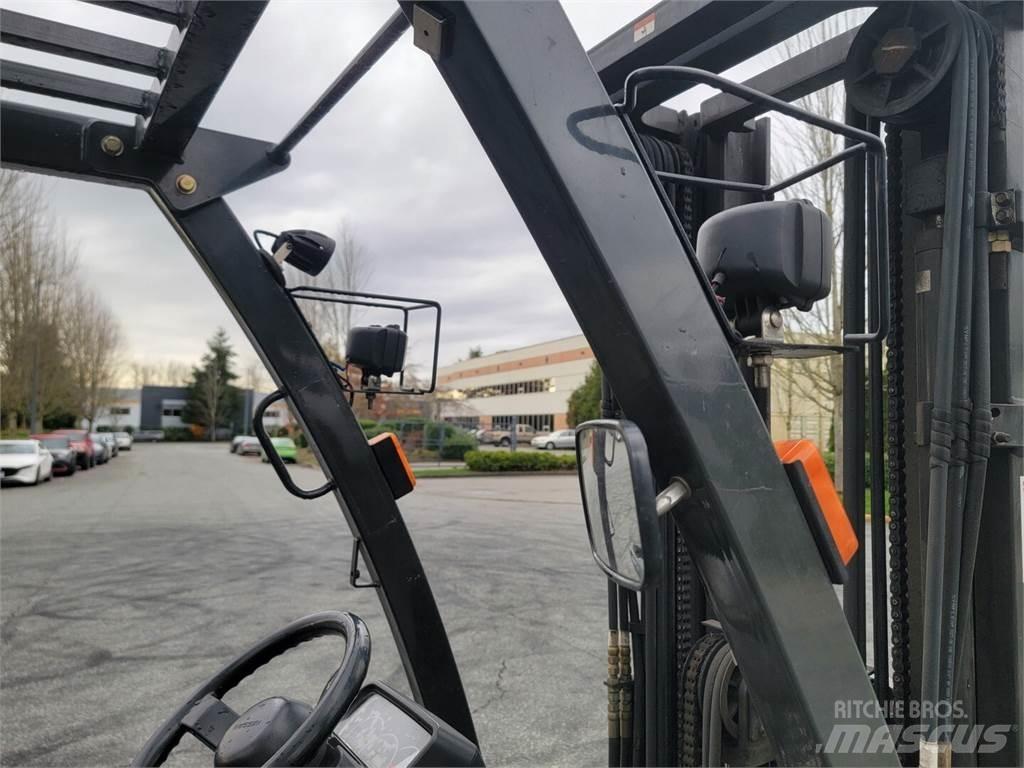 Nissan MCPL01A15LV Other