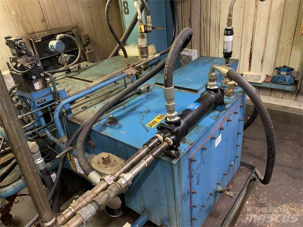 Vickers  Waterpumps
