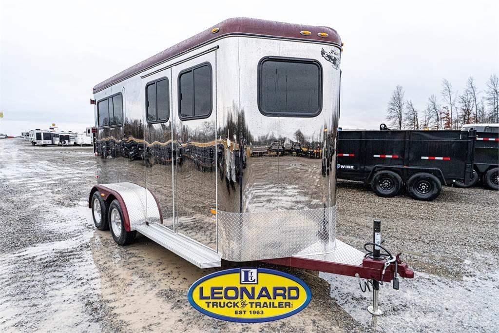 Hawk 100E Livestock transport