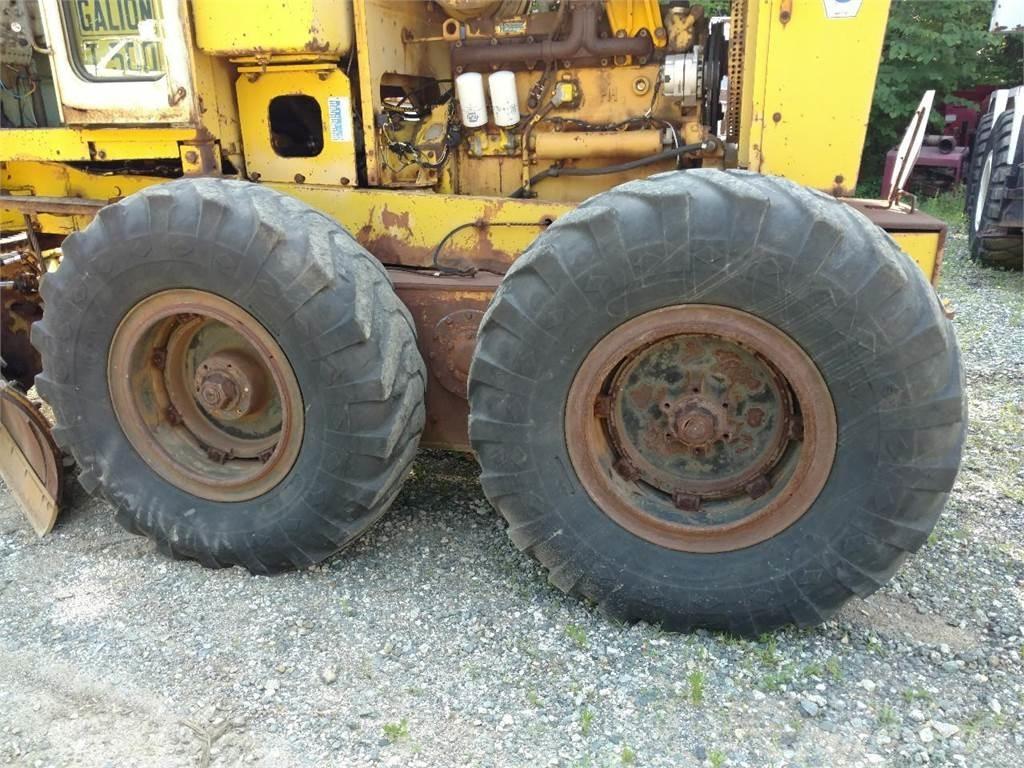 Galion T500L Graders