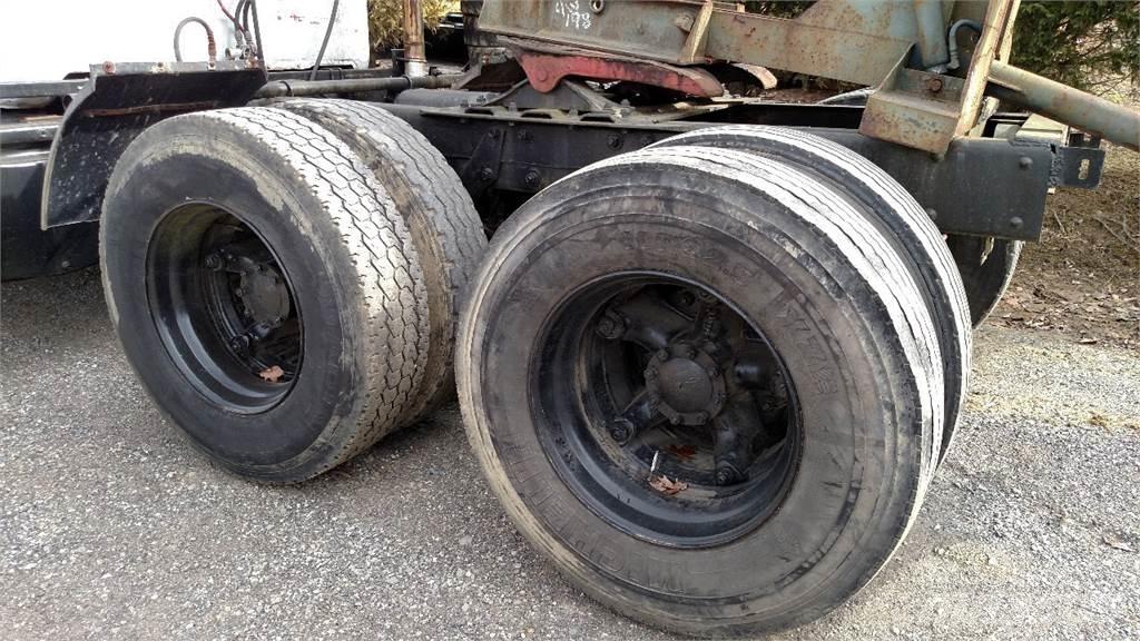 Mack R685ST Other
