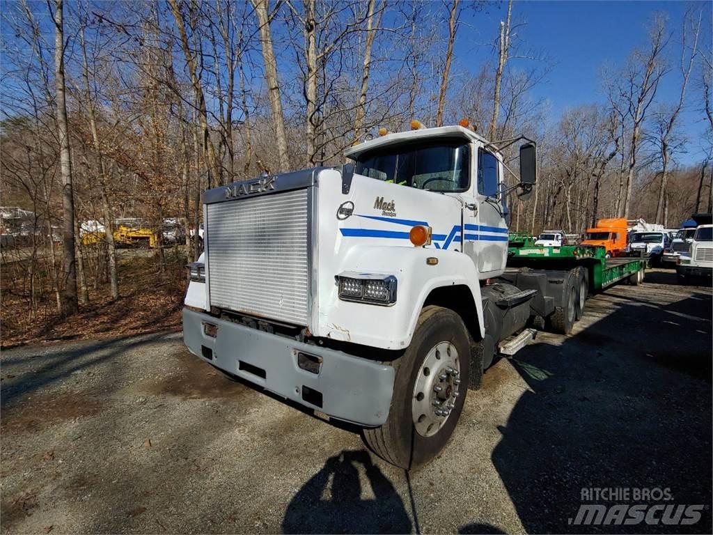 Mack RW613 Other