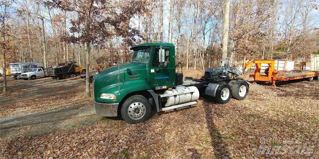 Mack VISION Other