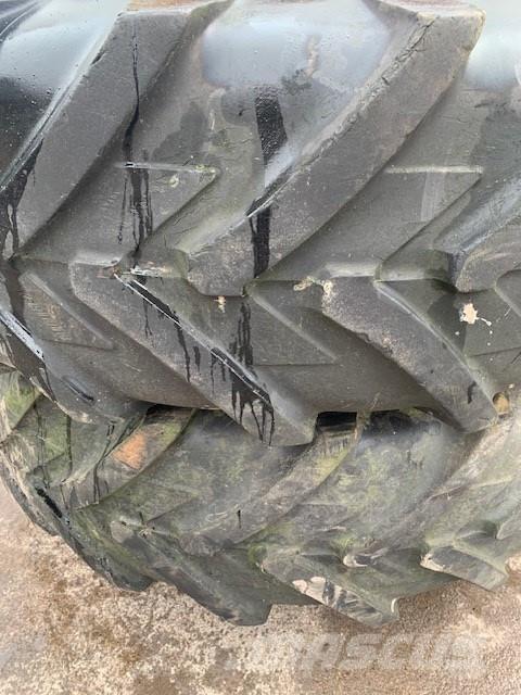  2x Dual Wheels Tyres, wheels and rims