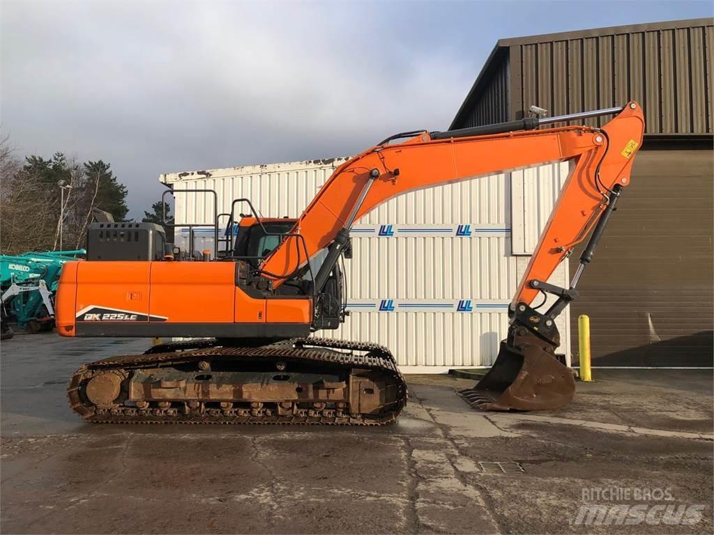 Develon Dx225lc-7 Crawler excavators